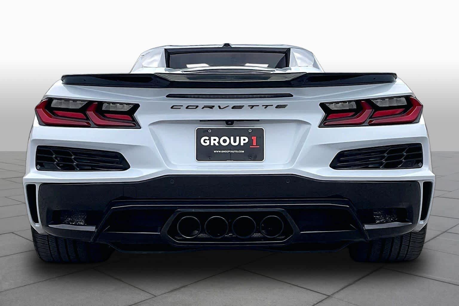 Used 2024 Chevrolet Corvette Z06 RWD image 5