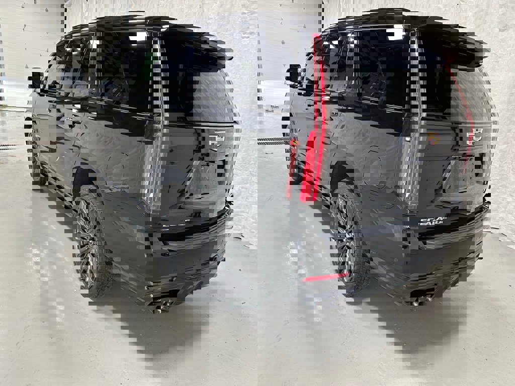 Used 2025 Cadillac Escalade V image 5