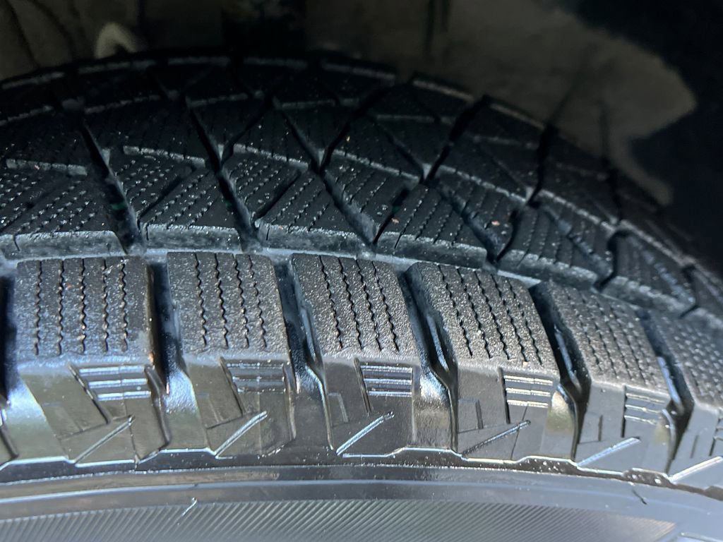 Used 2022 Toyota RAV4 LE image 24