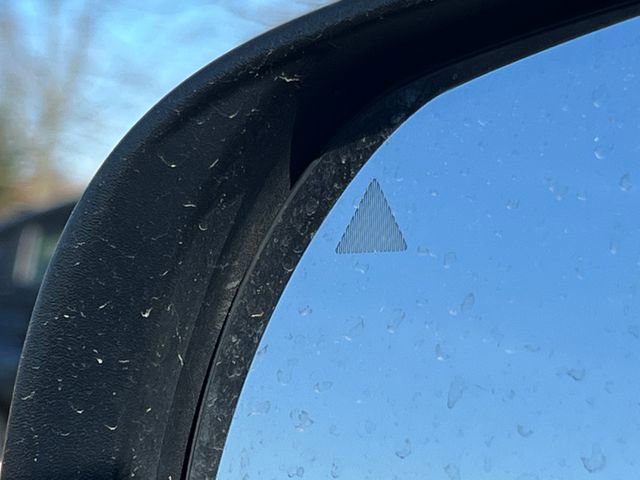 Used 2019 Jeep Cherokee Latitude Plus FWD image 36