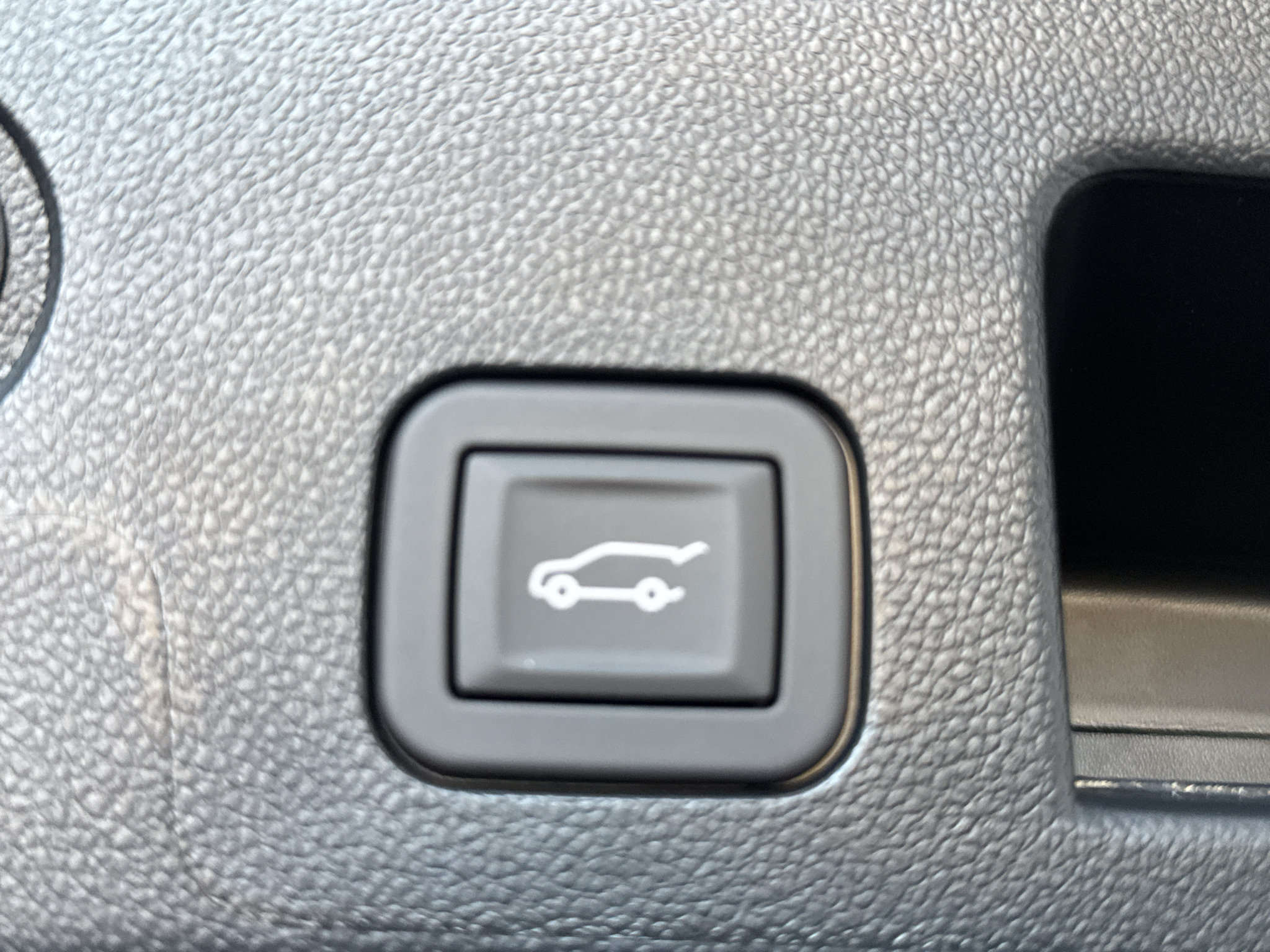 New 2027 Chevrolet Equinox RS w/ Convenience Package III AWD/4WD image 22