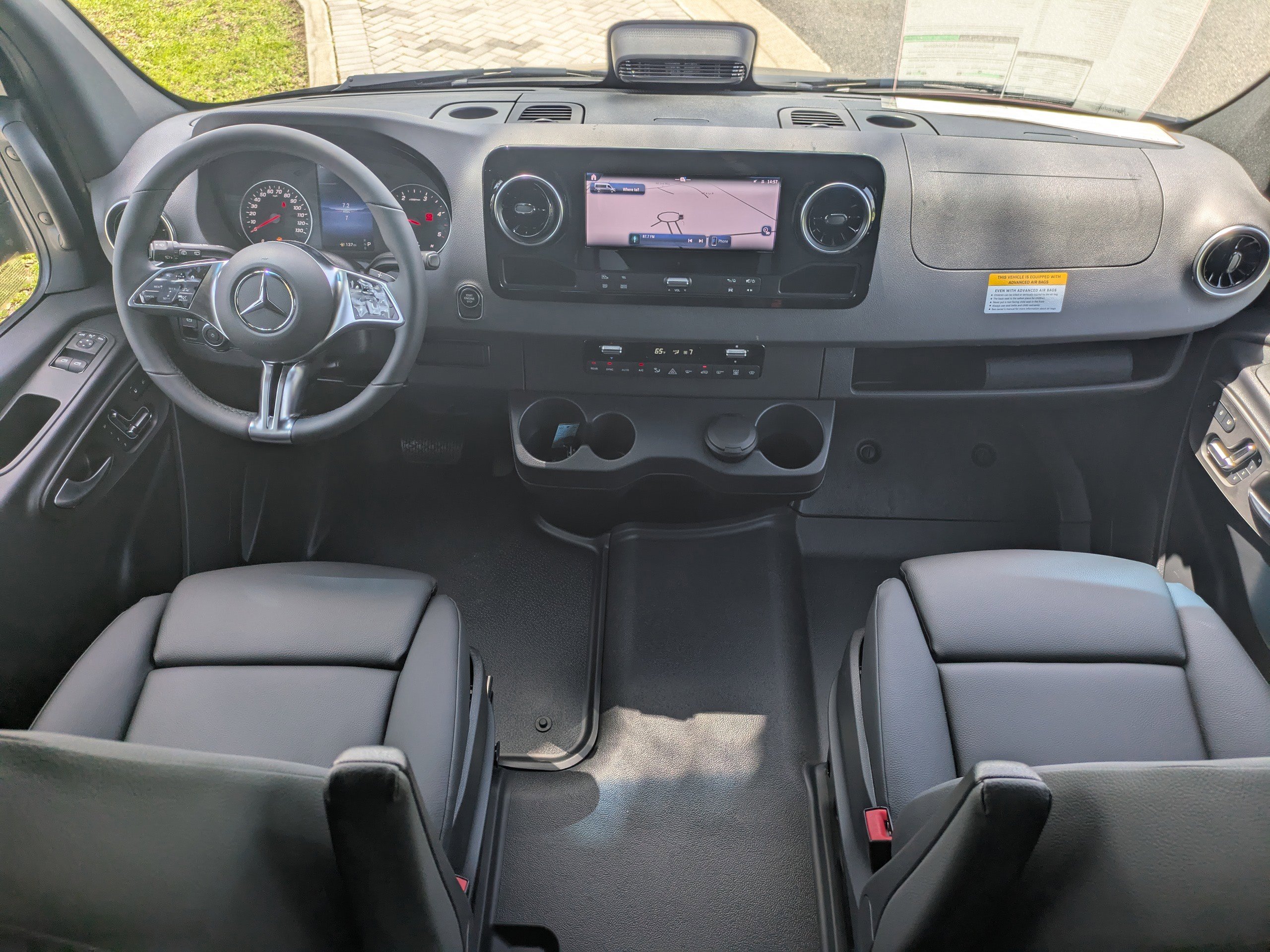 New 2025 Mercedes-Benz Sprinter 2500 image 9