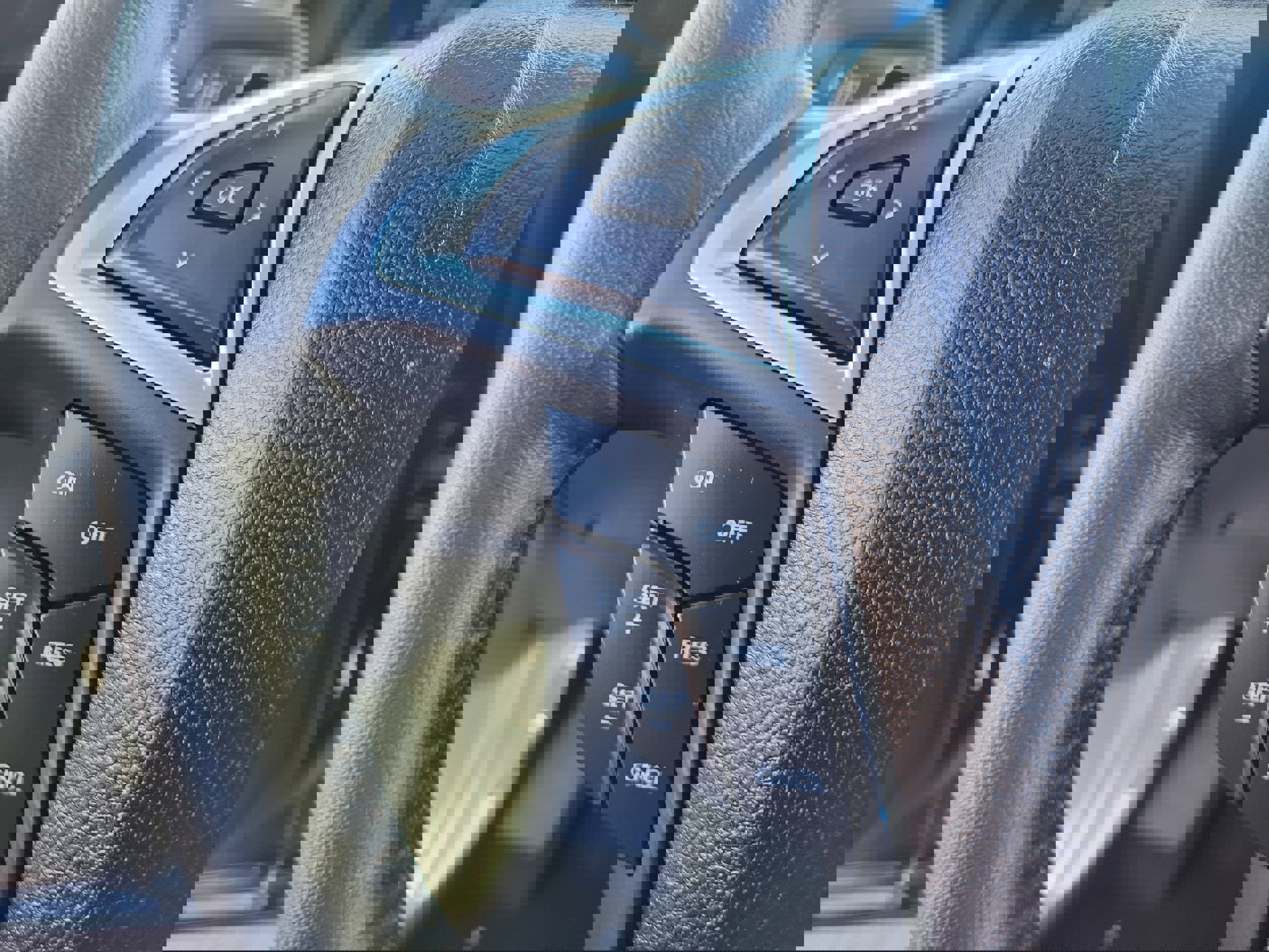 Used 2024 Ford Edge SEL w/ Convenience Package image 26