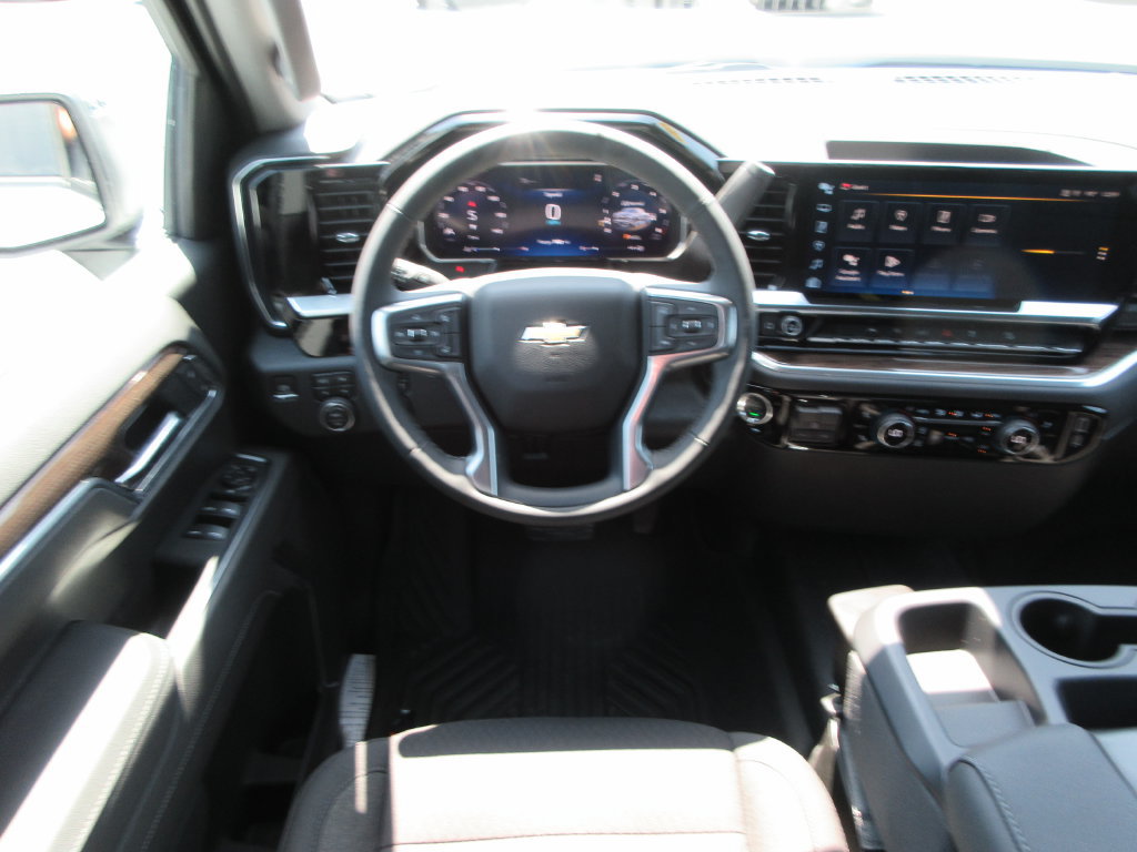 New 2026 Chevrolet Silverado 1500 LT w/ Z71 Off-Road Package AWD/4WD image 16