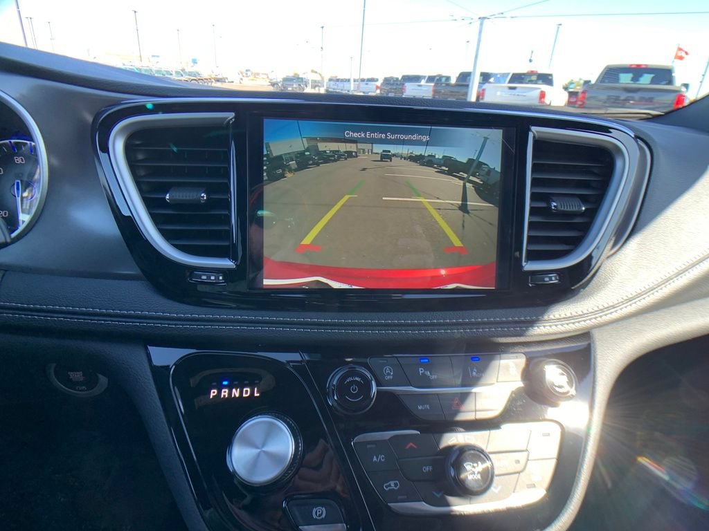 New 2026 Chrysler Pacifica Select AWD/4WD image 20