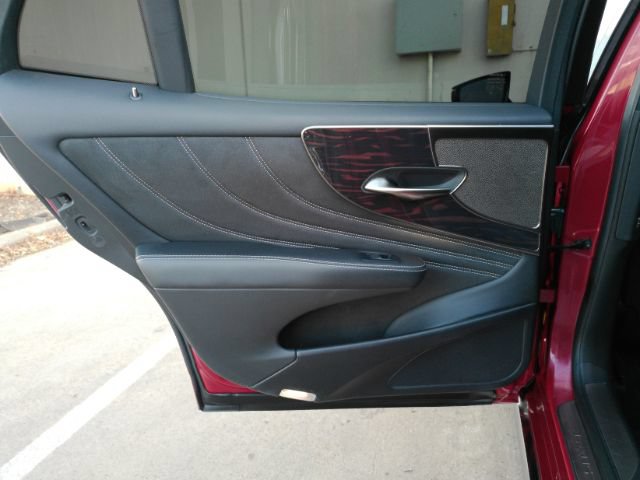Used 2018 Lexus LS 500 w/ Interior Upgrade Package RWD image 15