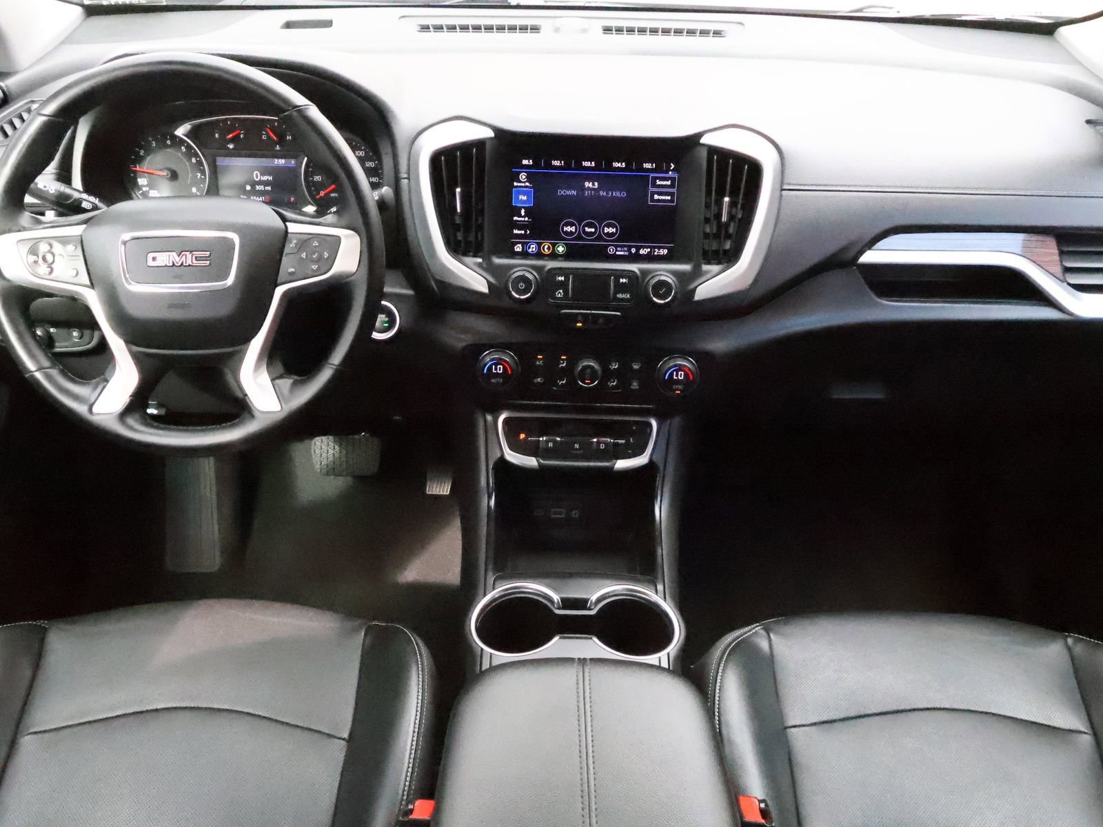 Used 2024 GMC Terrain SLT image 39