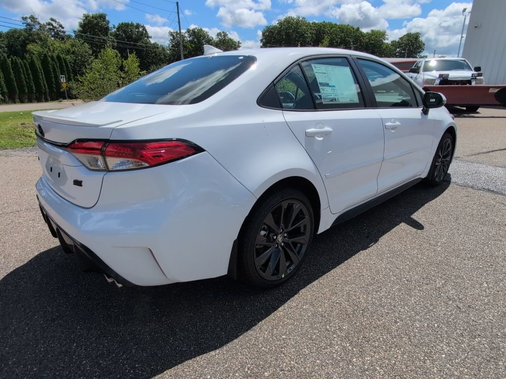 Certified 2026 Toyota Corolla SE FWD image 7