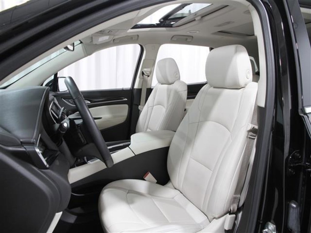 Used 2023 Buick Enclave Essence w/ Experience Buick Package image 5