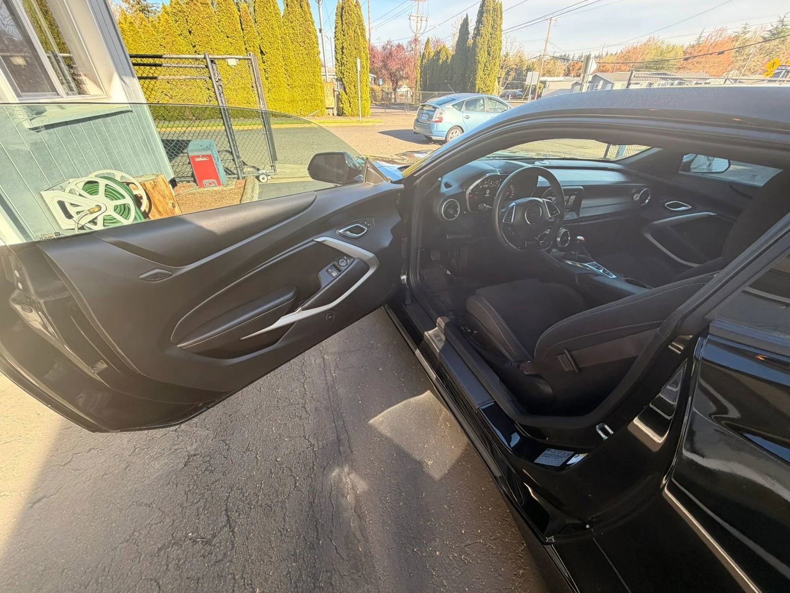 Used 2017 Chevrolet Camaro SS image 18