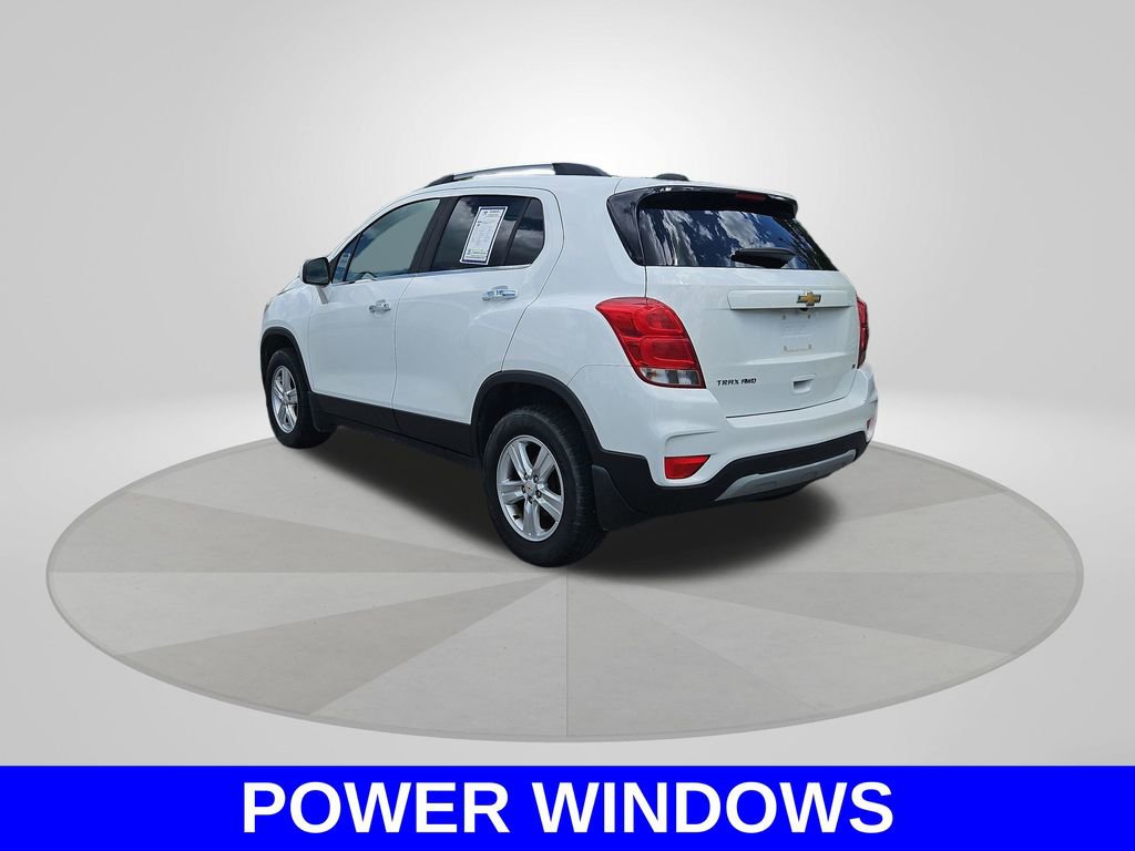 Used 2017 Chevrolet Trax LT w/ LT Convenience Package AWD/4WD image 8