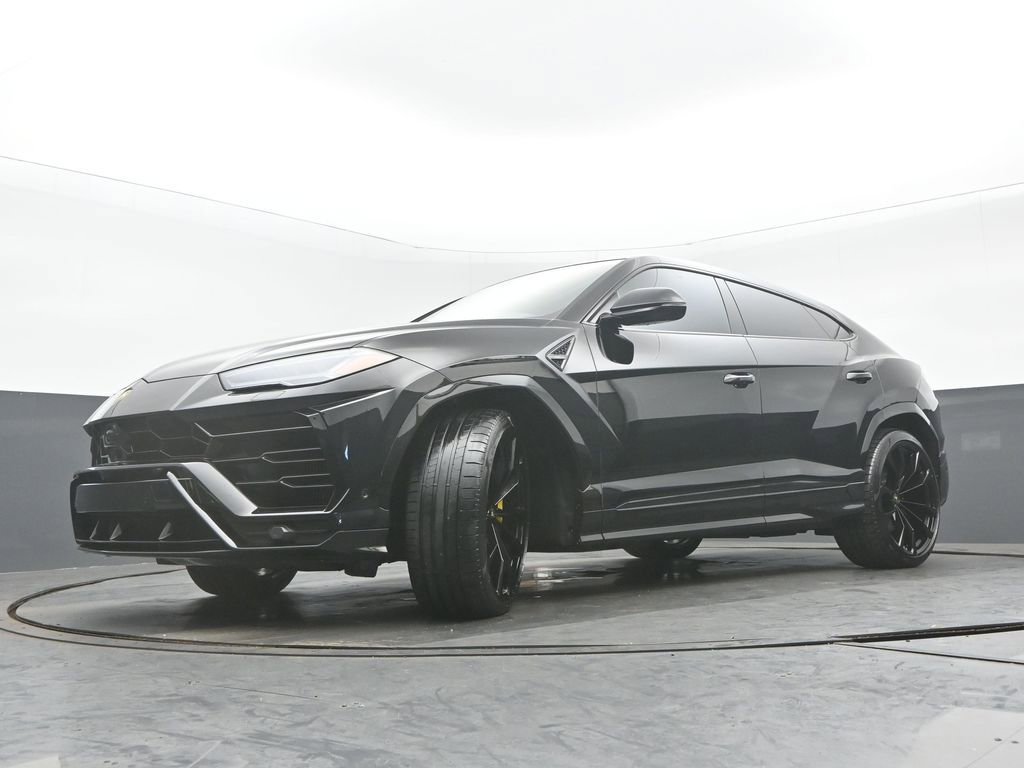 Used 2019 Lamborghini Urus image 33