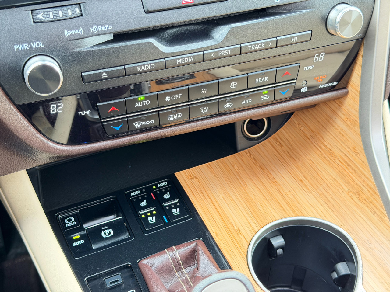 Used 2018 Lexus RX 350L Luxury image 24