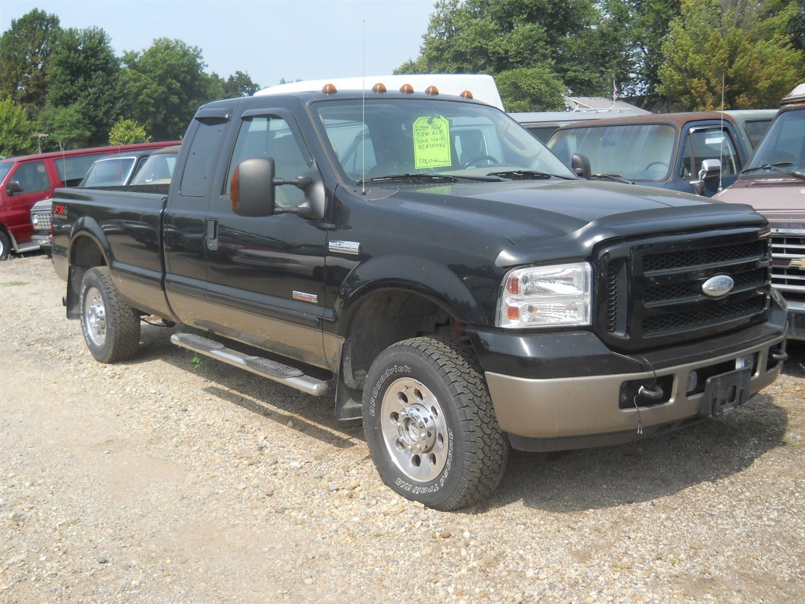 Used 2005 Ford F250 XLT AWD/4WD image 1