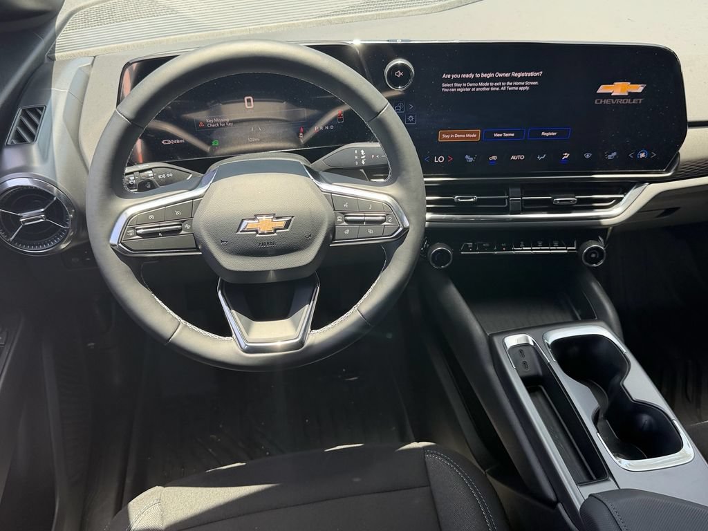 New 2026 Chevrolet Equinox EV LT w/ Comfort Package AWD/4WD image 7