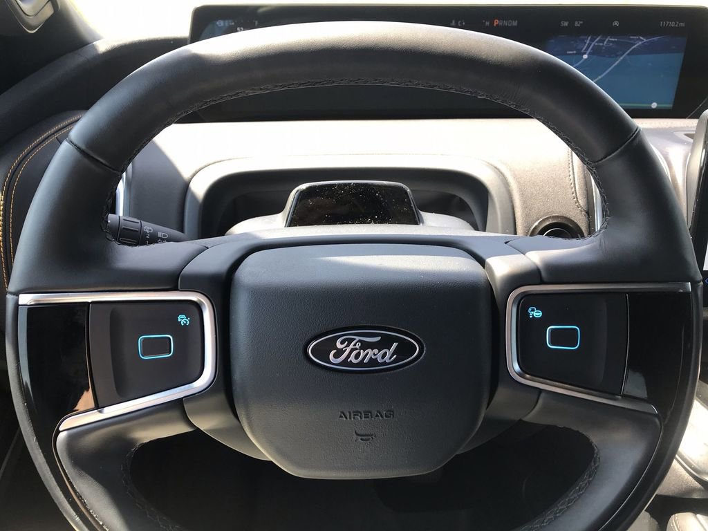 Used 2025 Ford Expedition Tremor AWD/4WD image 14