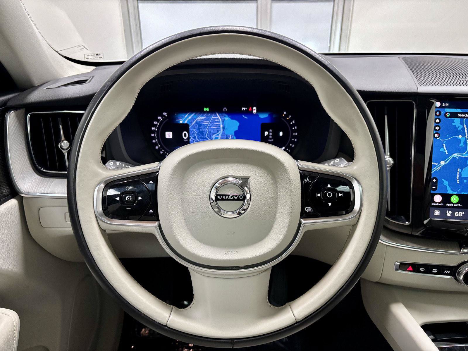 Used 2024 Volvo XC60 B5 Plus w/ Protection Package Premier AWD/4WD image 24