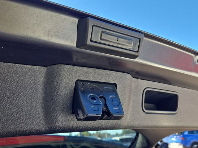 Used 2020 Kia Niro EX Premium image 9