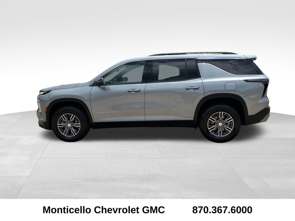 Used 2025 Chevrolet Traverse LT FWD image 6