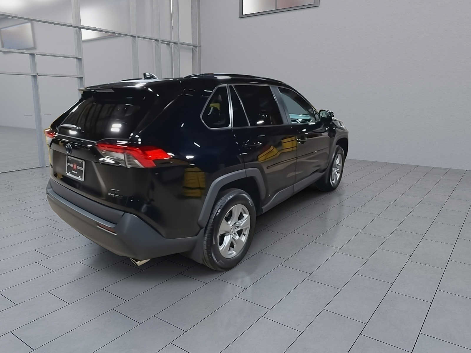 Used 2024 Toyota RAV4 XLE w/ Convenience Package AWD/4WD image 8