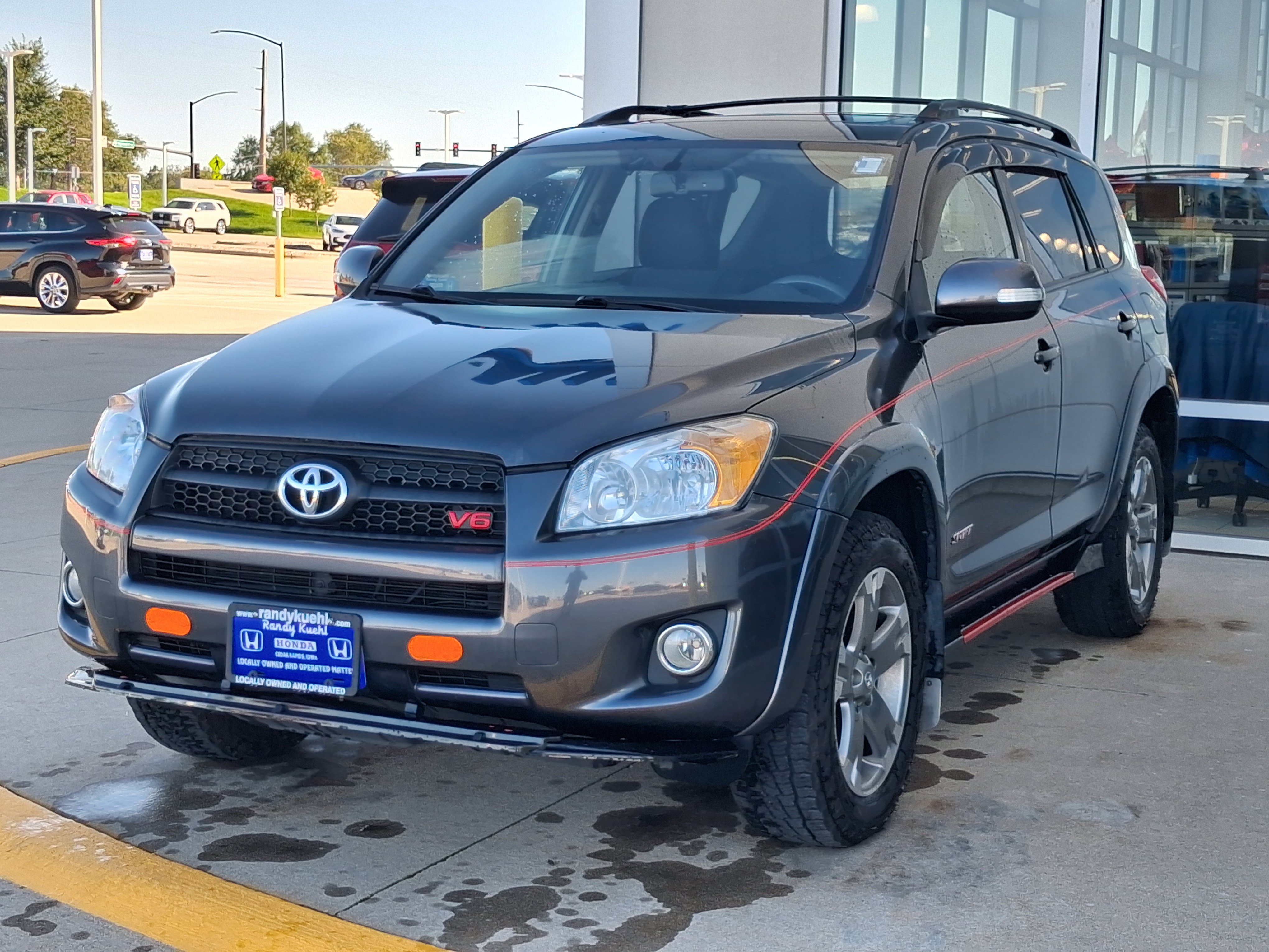 Used 2009 Toyota RAV4 Sport w/ Sport Appearance Pkg AWD/4WD image 3