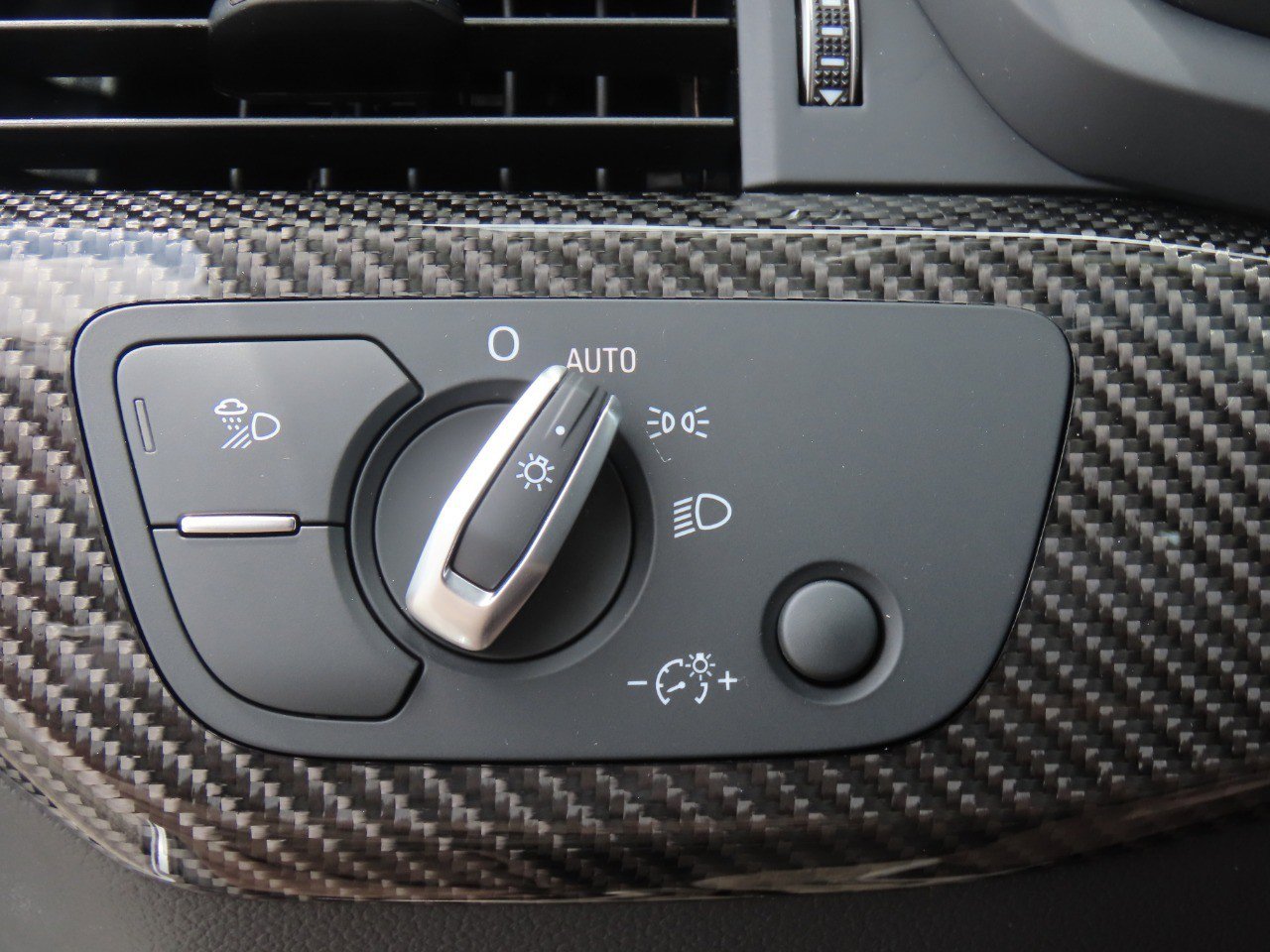 Used 2018 Audi RS 5 w/ Dynamic Plus Package AWD/4WD image 24