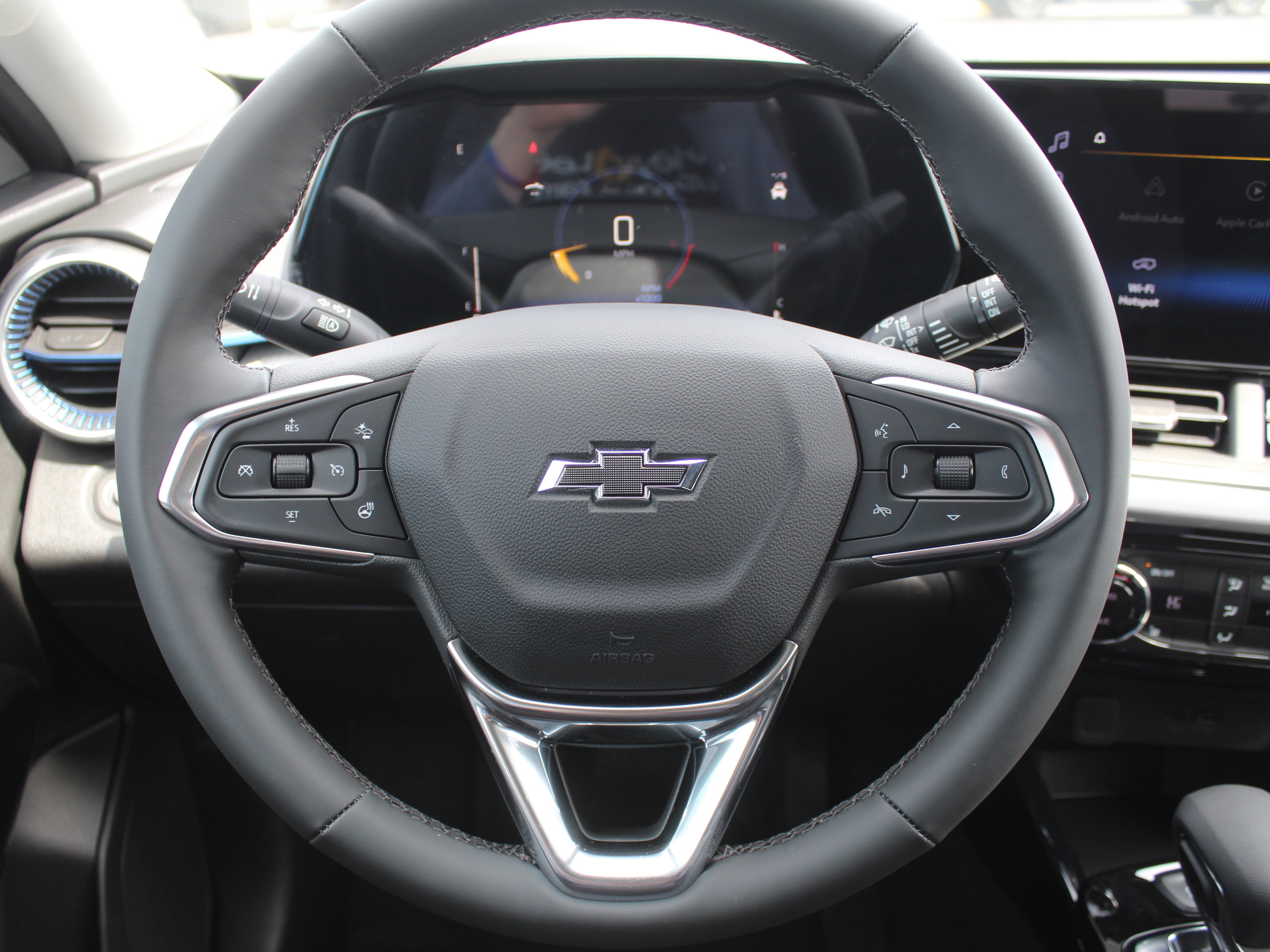 New 2026 Chevrolet Trax LT image 11