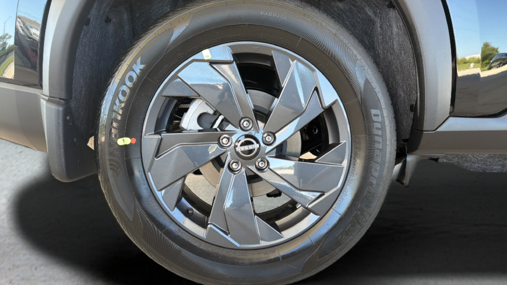 New 2026 Nissan Rogue SV AWD/4WD image 27