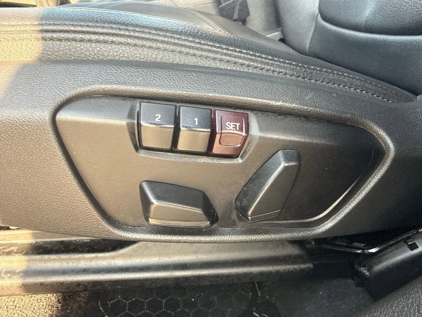 Used 2018 BMW X1 sDrive28i FWD image 17