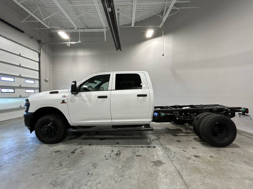 New 2026 RAM 3500 Tradesman image 9