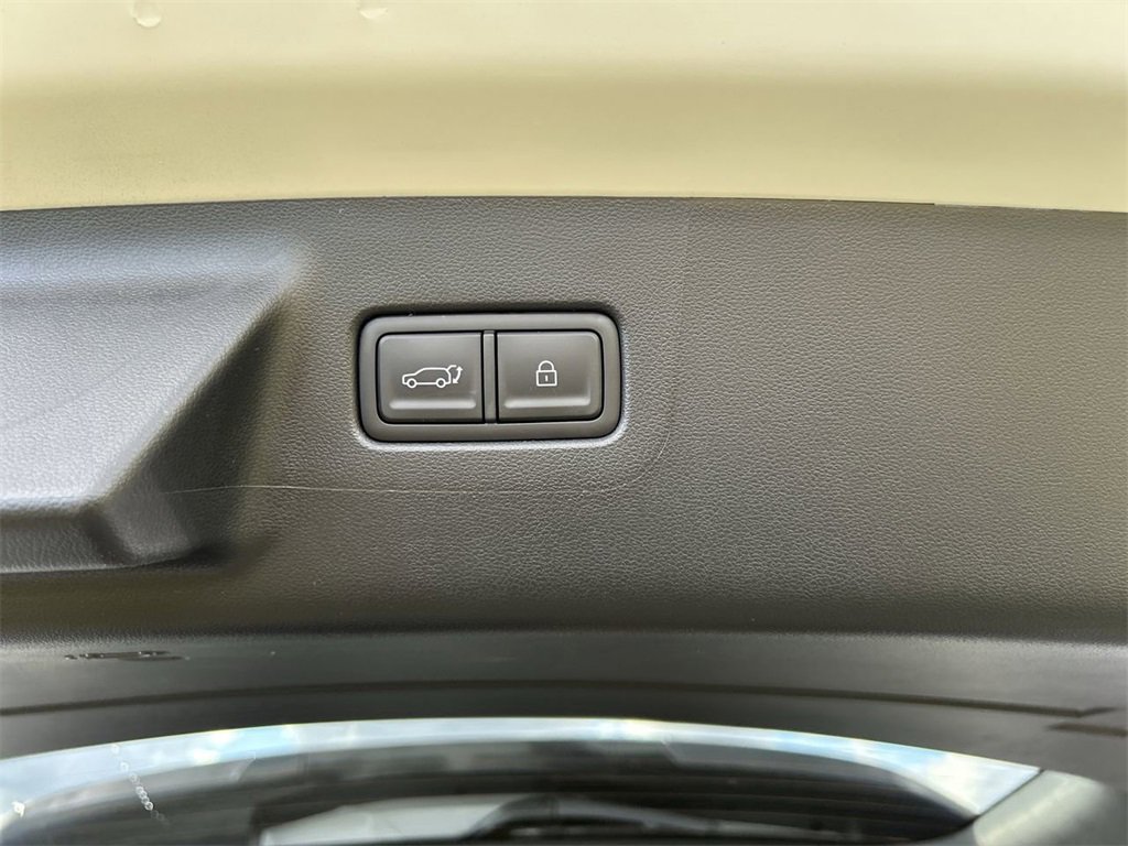 New 2026 Hyundai Santa Fe Limited image 17