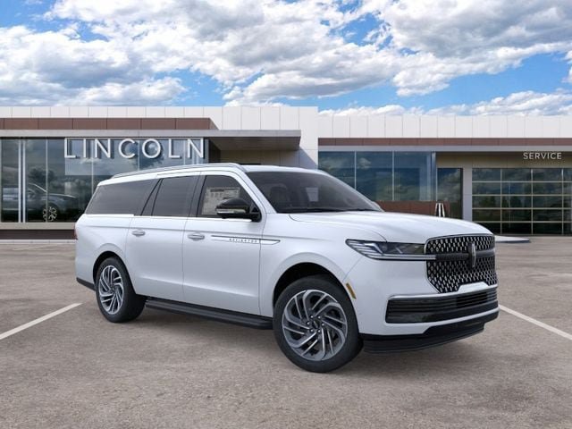 New 2026 Lincoln Navigator L Premier AWD/4WD image 7