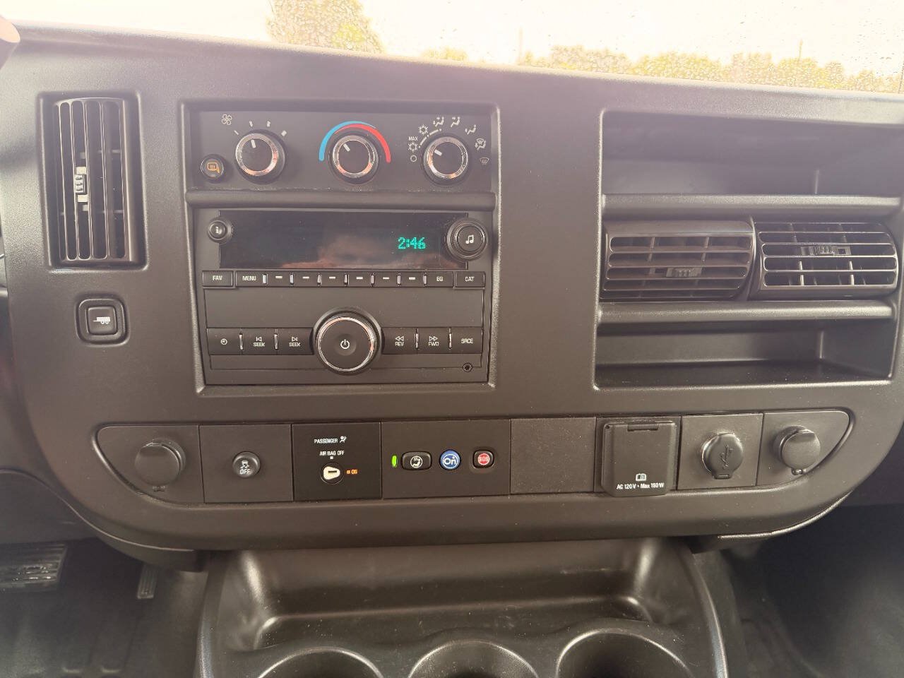 Used 2022 Chevrolet Express 3500 Extended w/ Driver Convenience Package RWD image 14