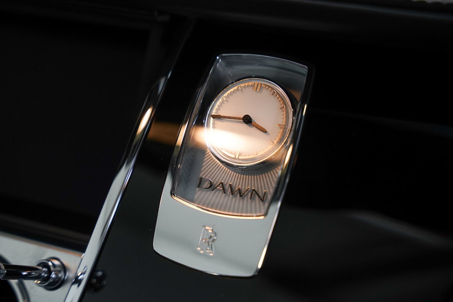 Used 2019 Rolls-Royce Dawn RWD image 34