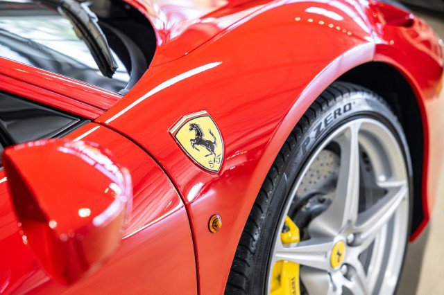 Used 2010 Ferrari 458 Italia Coupe RWD image 23