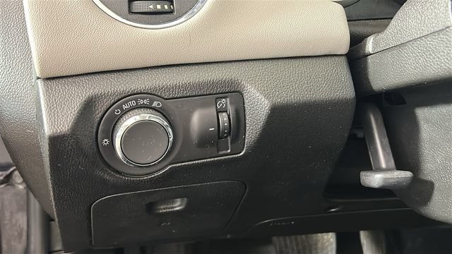 Used 2016 Chevrolet Cruze LS FWD image 20