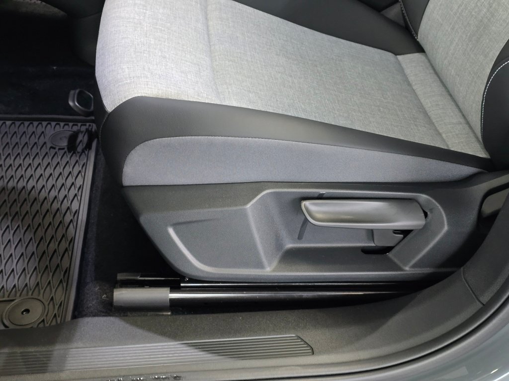 New 2026 Volkswagen ID.4 Pro AWD/4WD image 17