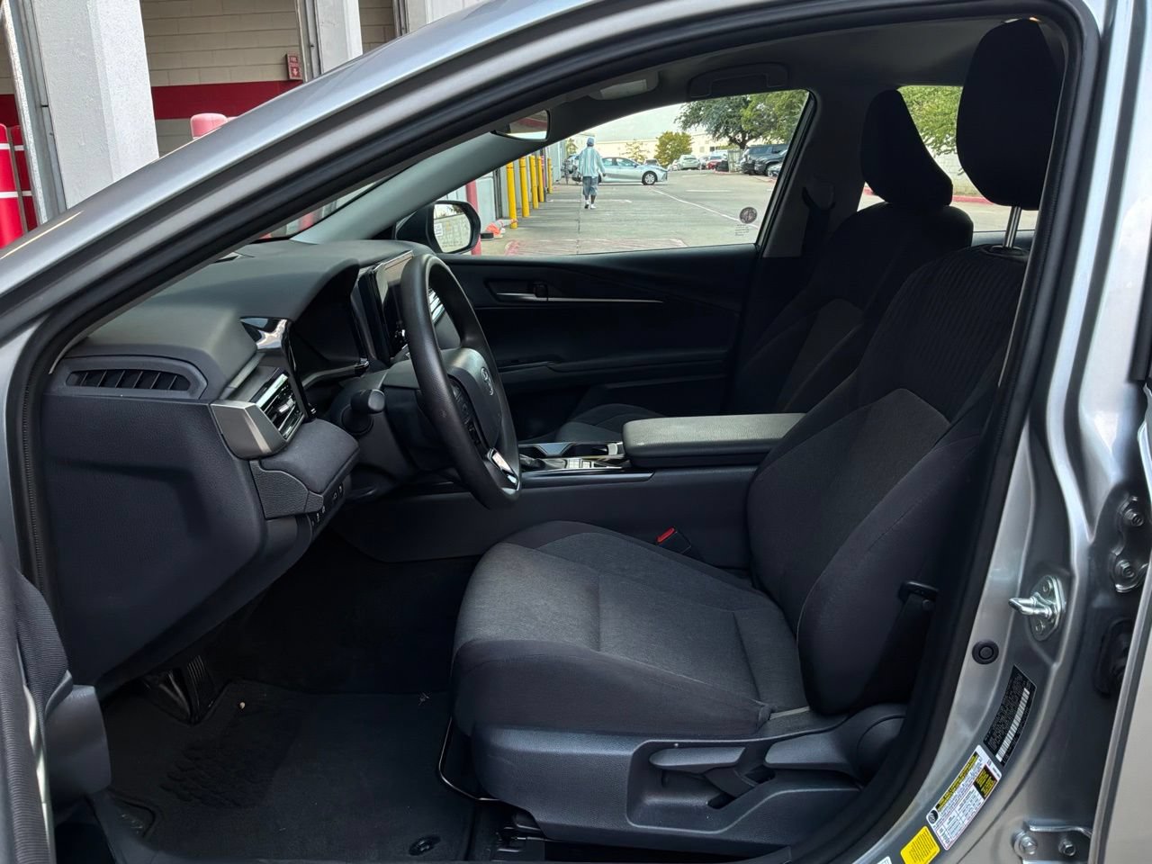 Used 2026 Toyota Camry LE FWD image 10