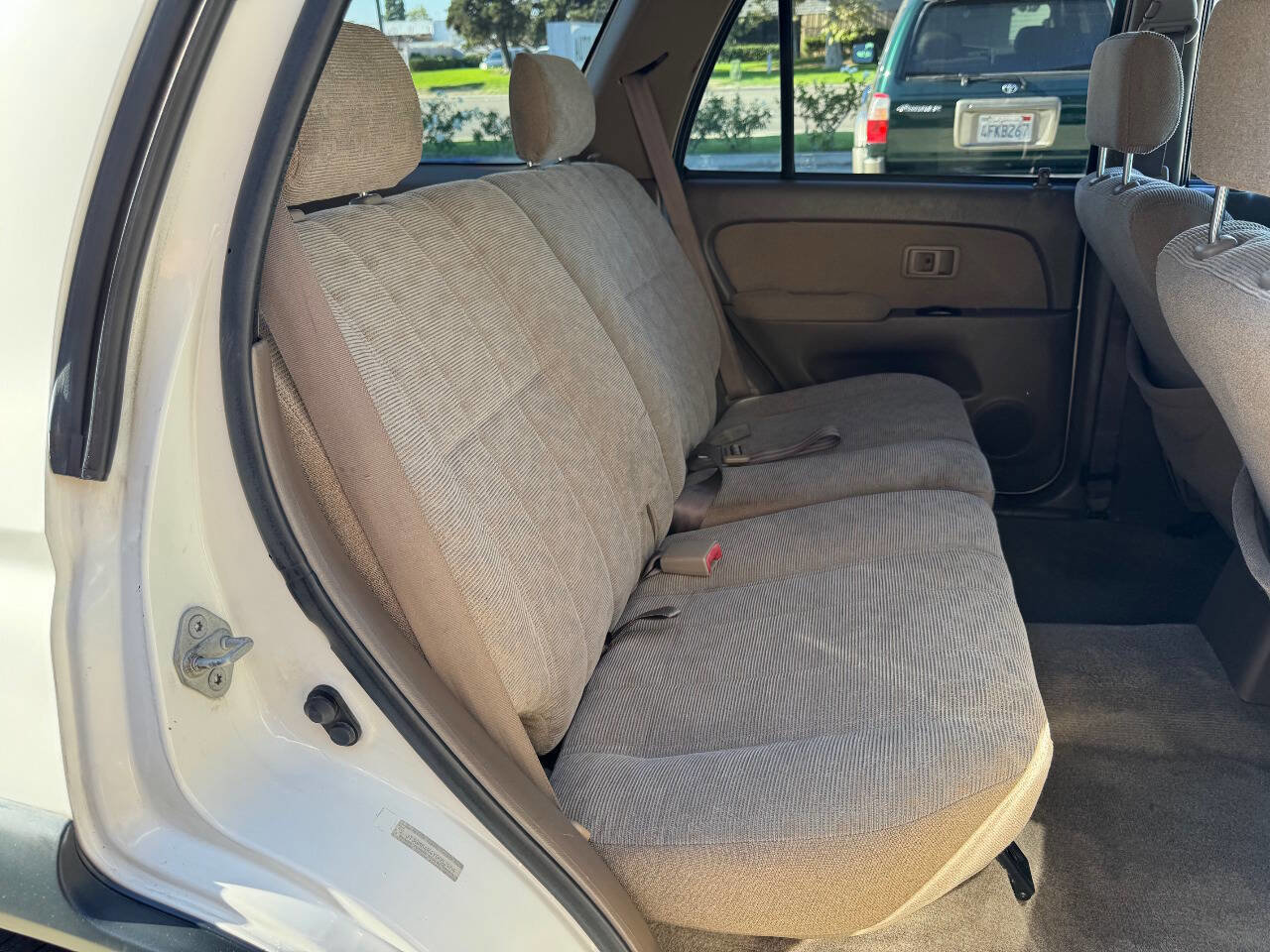 Used 2000 Toyota 4Runner Base 4dr SUV image 18