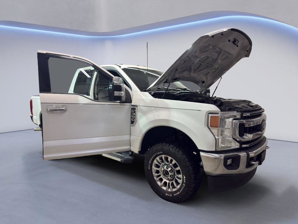 Used 2021 Ford F350 XLT w/ XLT Premium Package image 8