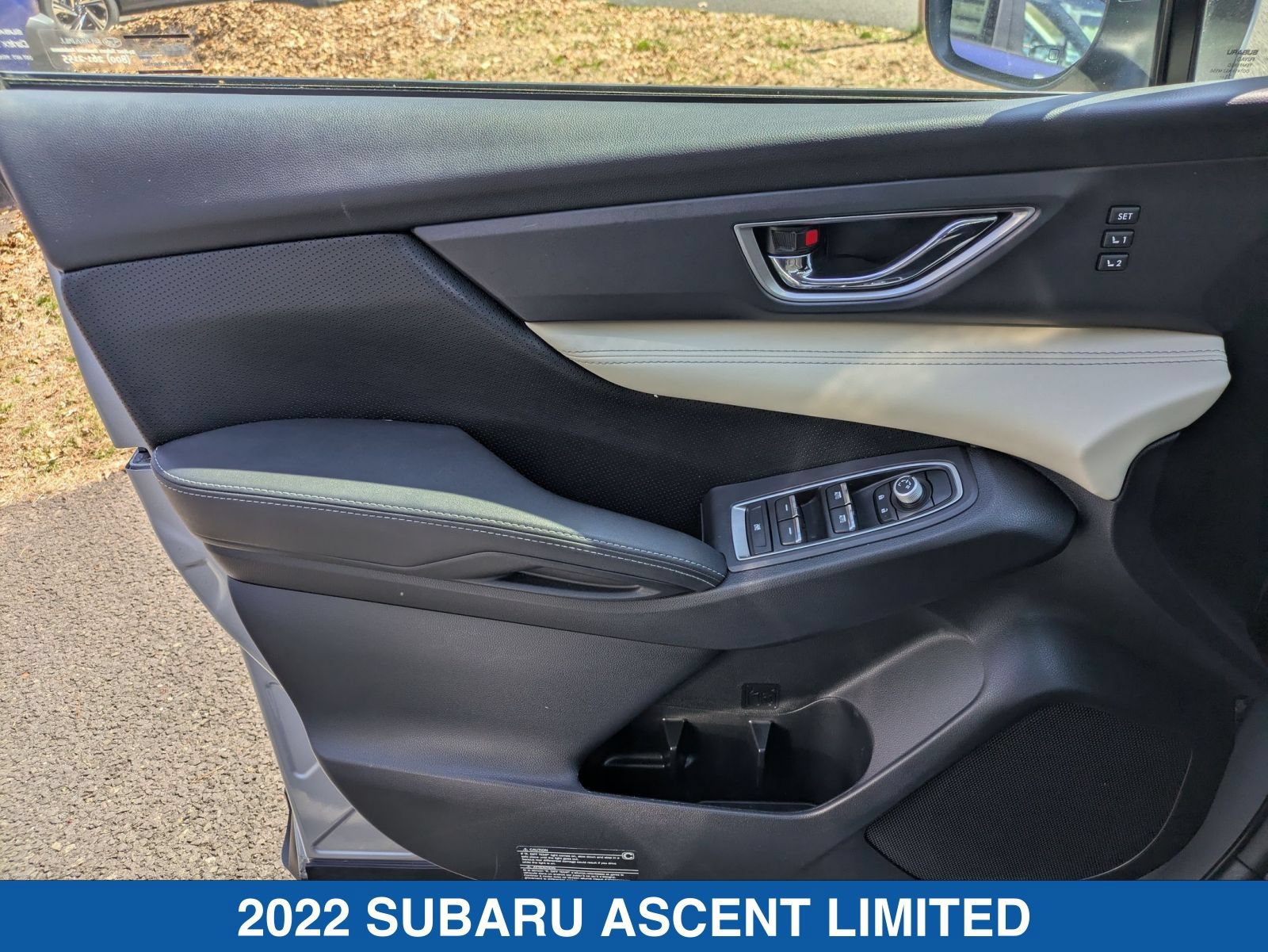 Certified 2022 Subaru Ascent Limited AWD/4WD image 12