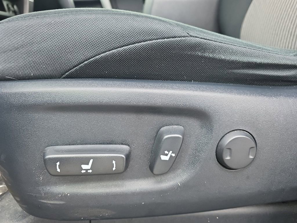 Used 2016 Toyota 4Runner SR5 image 12