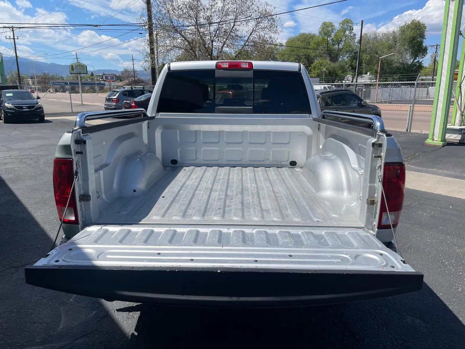 Used 2012 RAM 1500 Big Horn w/ Luxury Group AWD/4WD image 9