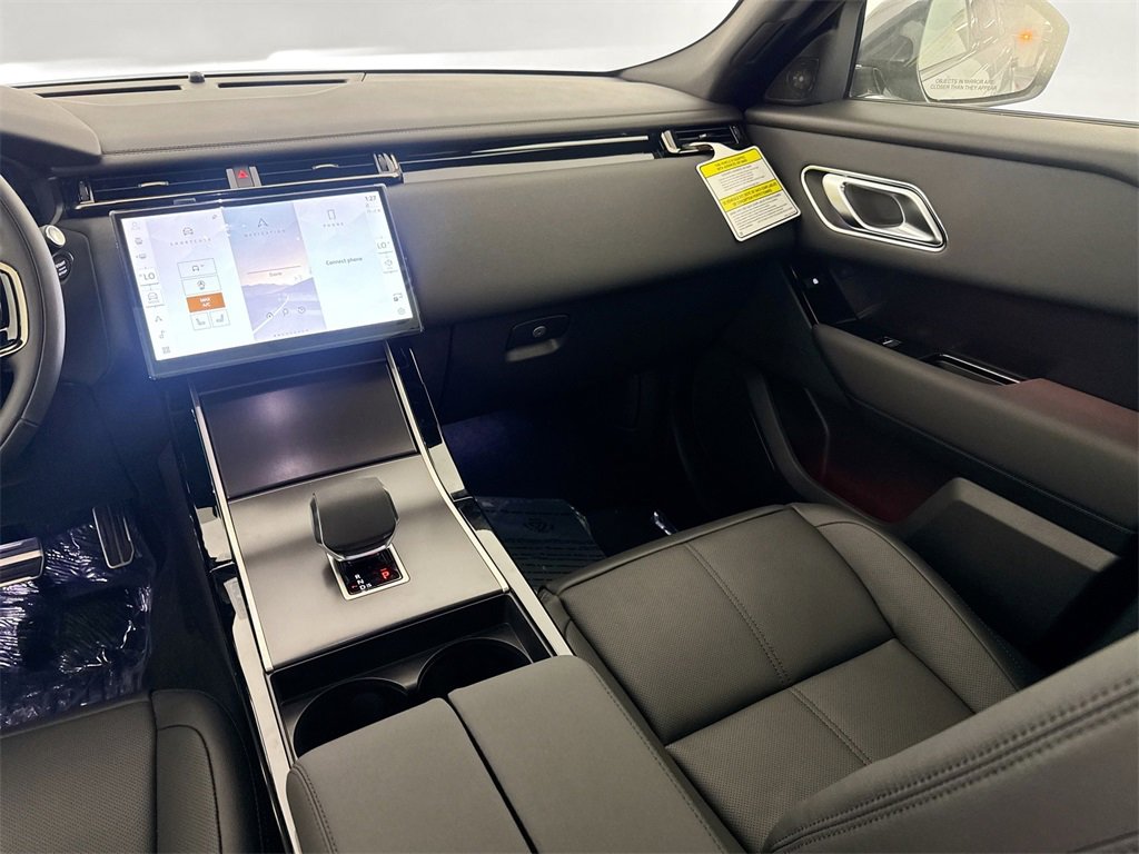 New 2026 Land Rover Range Rover Velar Dynamic SE image 22