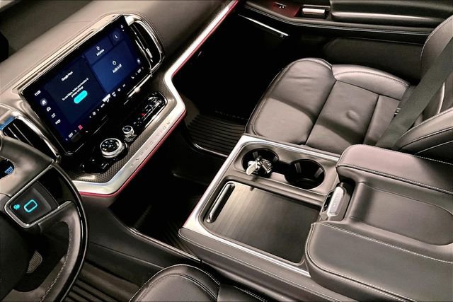 Used 2025 Ford Expedition Platinum w/ Stealth Performance Package image 17
