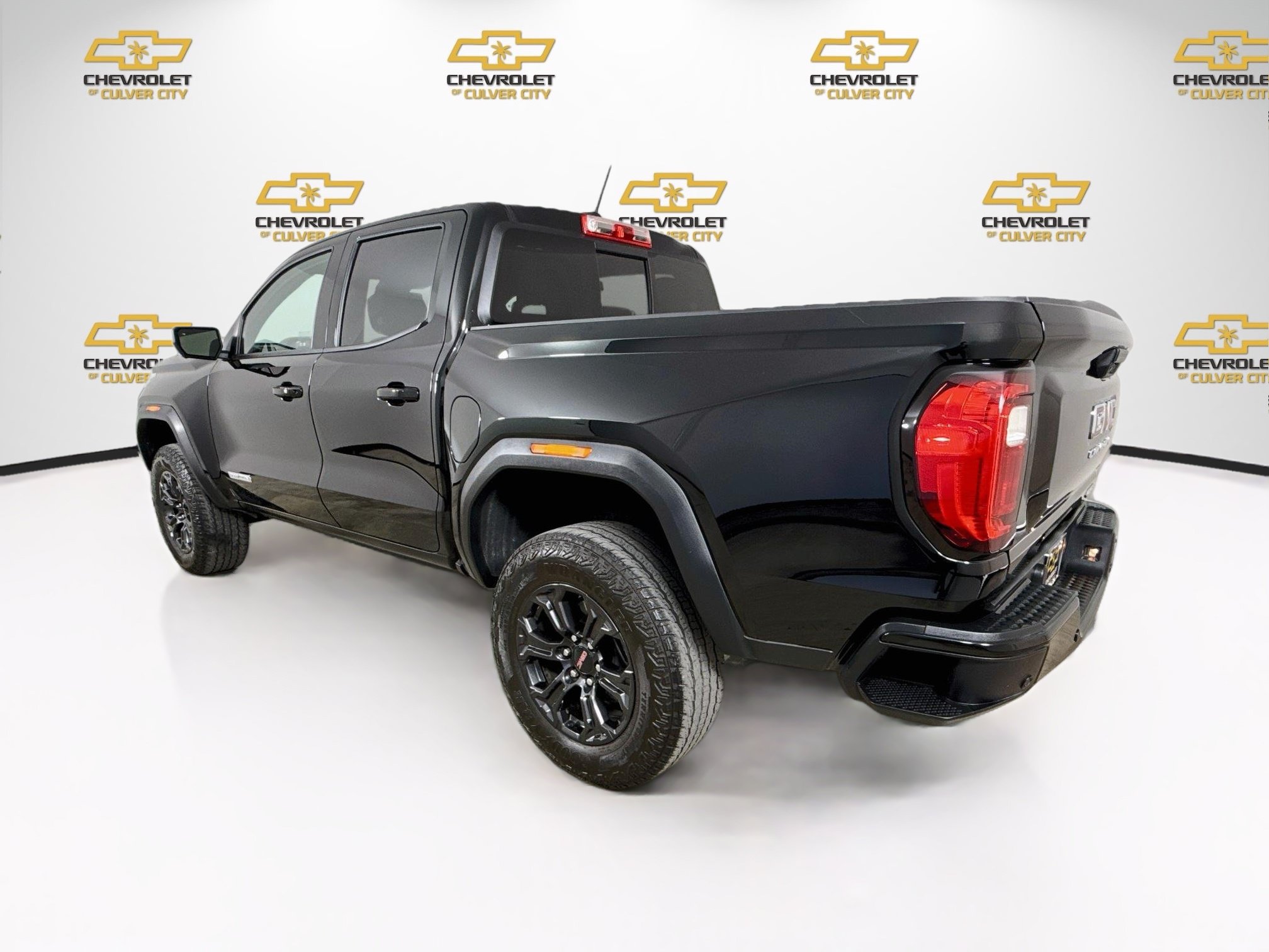 Used 2024 GMC Canyon Elevation w/ Convenience Package RWD image 6