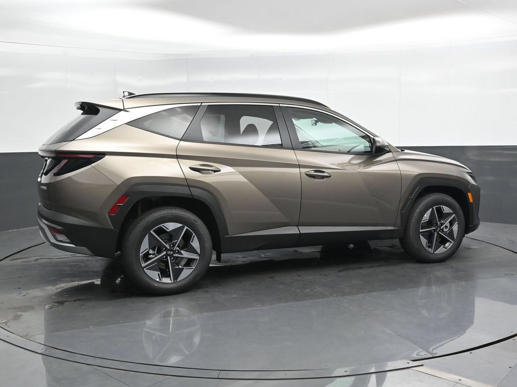 Certified 2025 Hyundai Tucson SEL AWD/4WD image 3