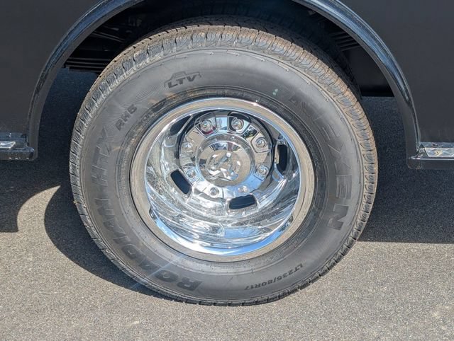 New 2026 RAM 3500 Tradesman w/ Chrome Appearance Group A AWD/4WD image 8