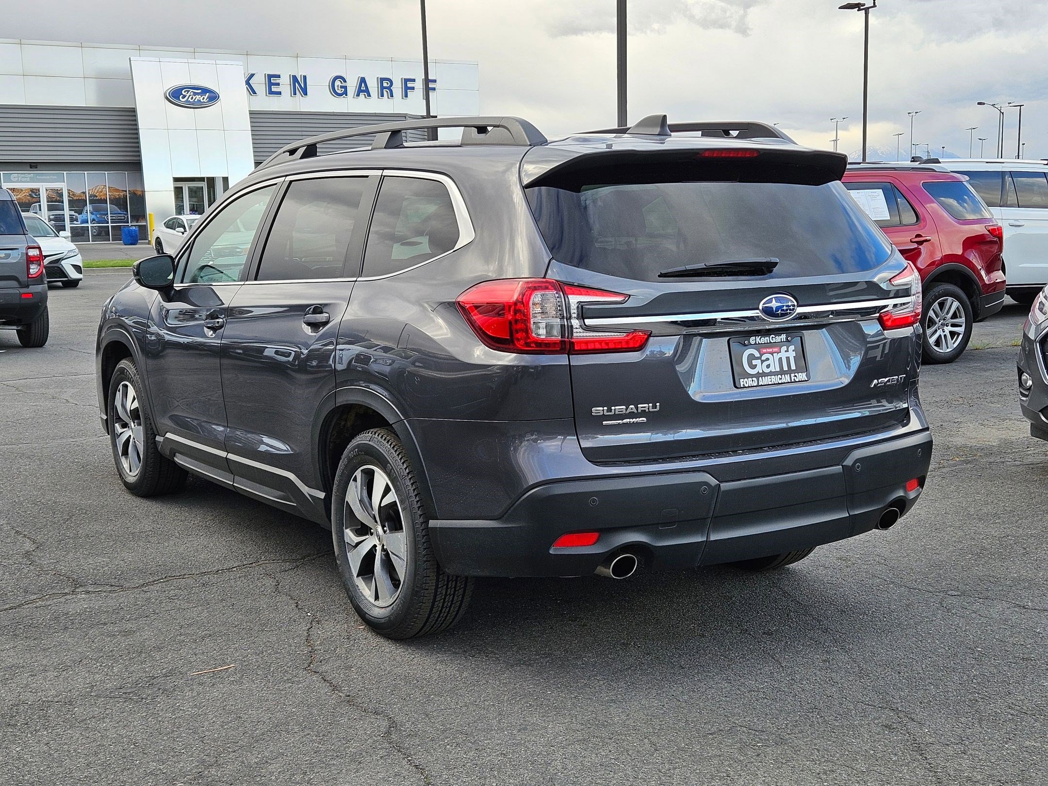 Used 2025 Subaru Ascent Premium AWD/4WD image 9