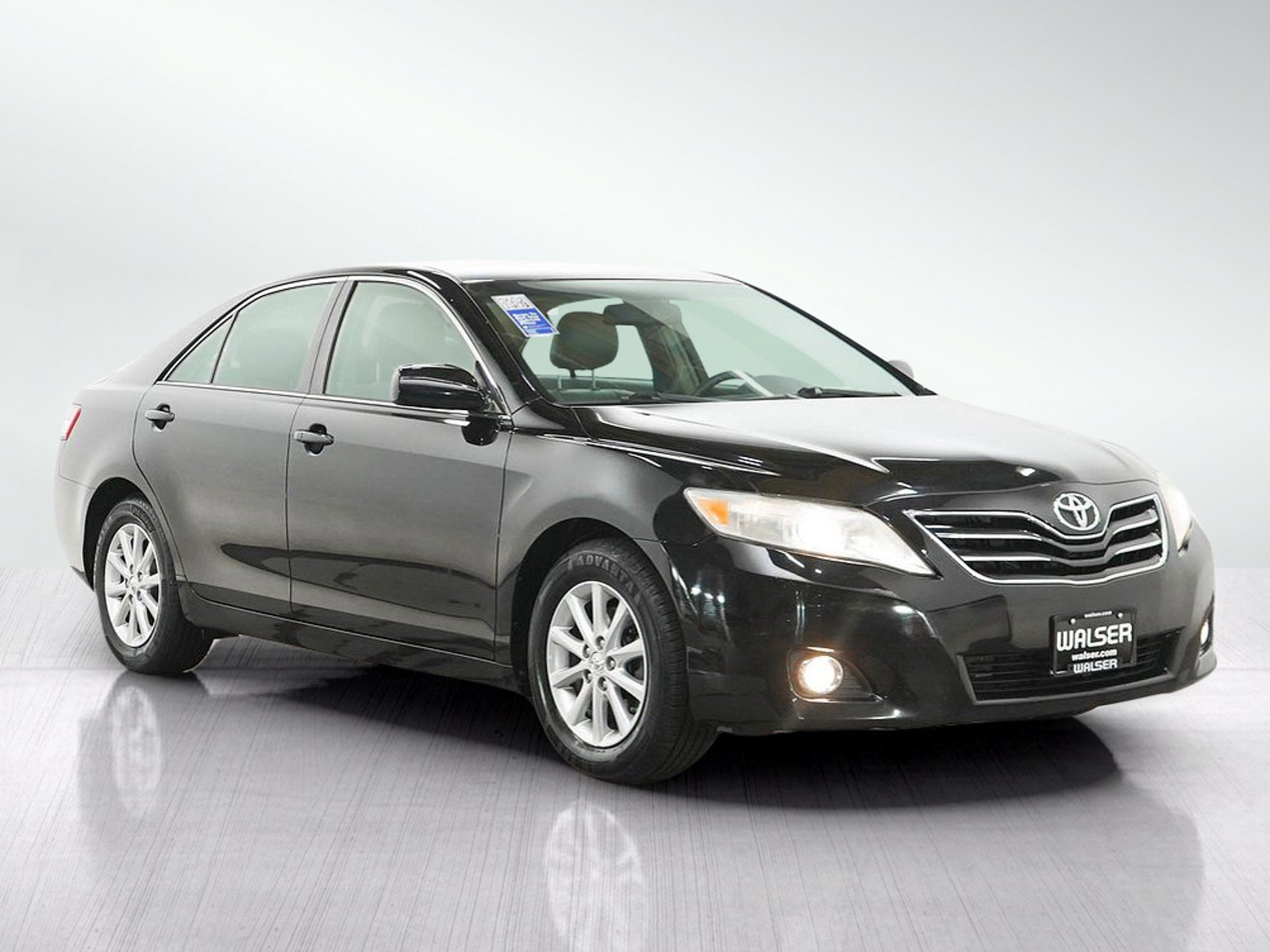 Used 2011 Toyota Camry XLE w/ XLE Extra-Value Pkg #1 FWD image 7